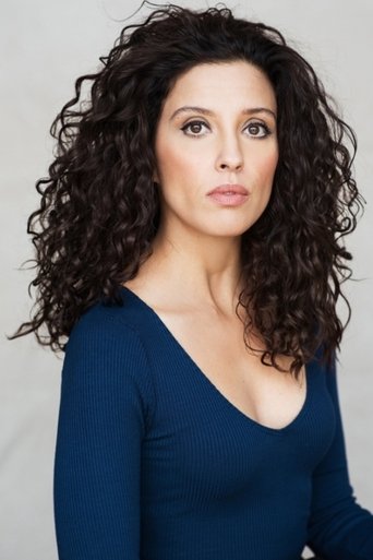 Portrait of Leïla Thibeault-Louchem