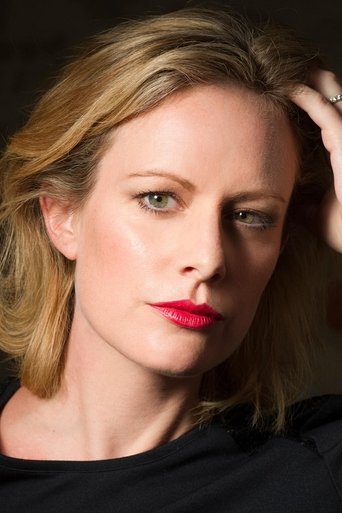 Portrait of Lisa Griffiths