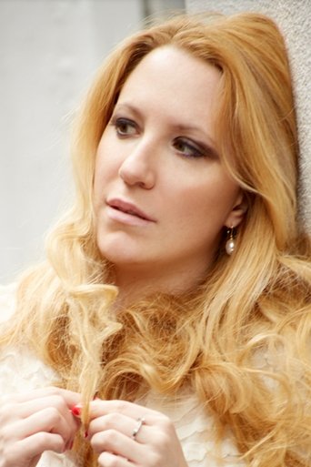 Portrait of Alexandra Hummingson