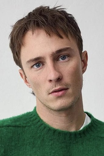Portrait of Drew Starkey