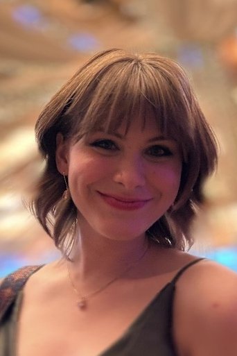 Portrait of Alyssa Hooper