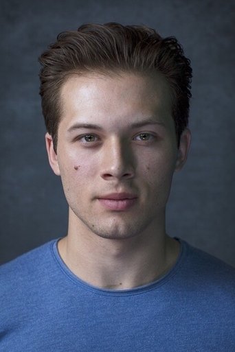 Portrait of Leo Howard