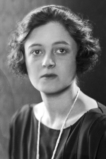 Portrait of Meggie Albanesi