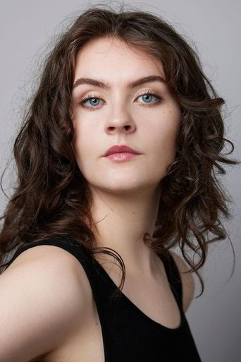 Portrait of Leah Shannon
