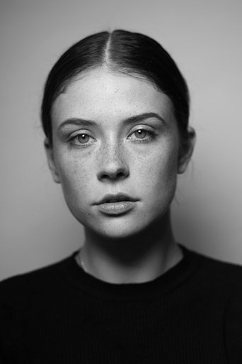 Portrait of Mia Tomlinson