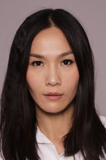 Portrait of Wendy Zhuo