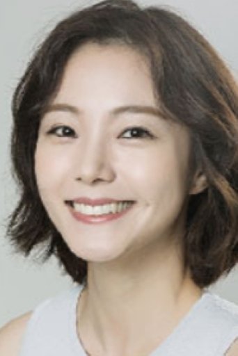 Portrait of Kwon Yu-jin