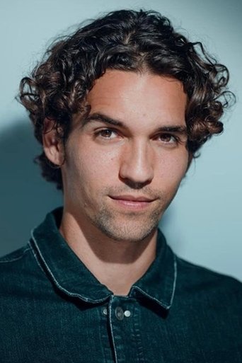 Portrait of Derek Kahoa