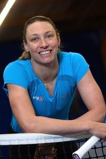 Portrait of Yanina Wickmayer