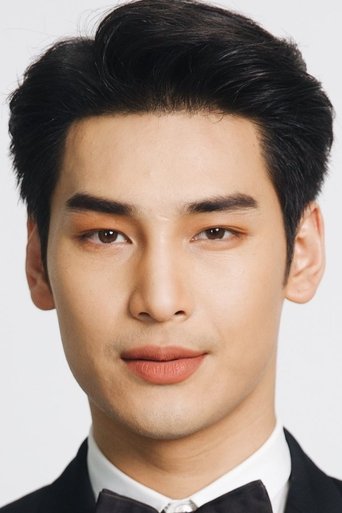 Portrait of Nattawin Wattanagitiphat