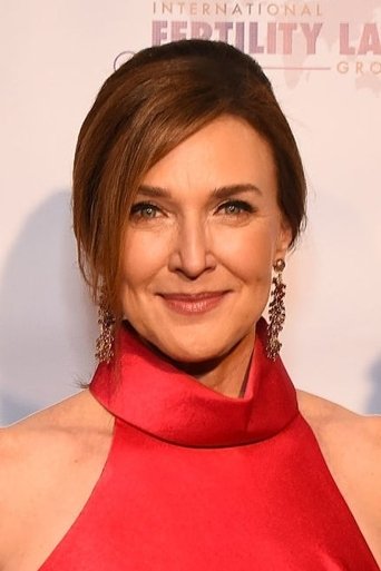 Portrait of Brenda Strong