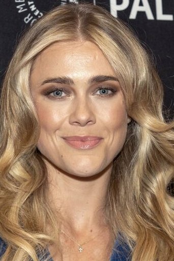 Portrait of Melissa Roxburgh
