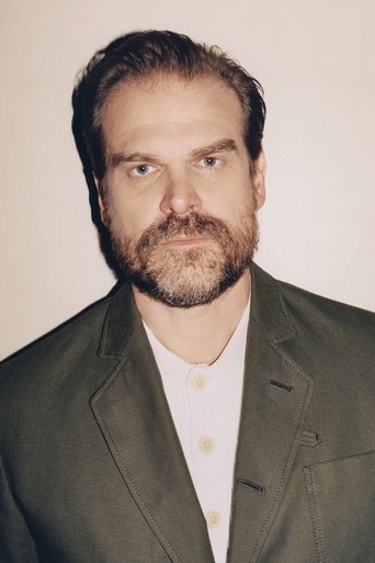 Portrait of David Harbour