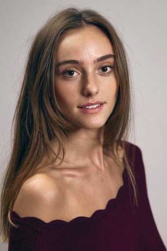 Portrait of Julie Hadida