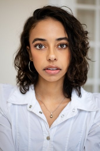 Portrait of Arielle Mailloux