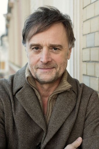 Portrait of Eric Langner