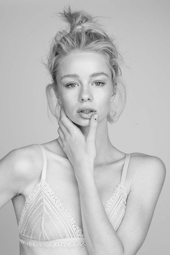 Portrait of Zoe Saip
