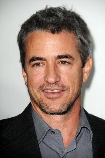 Portrait of Dermot Mulroney