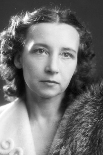 Portrait of Linda Tubin