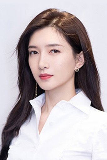 Portrait of Maggie Jiang
