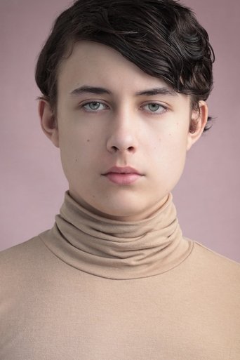 Portrait of Mace Phoenix
