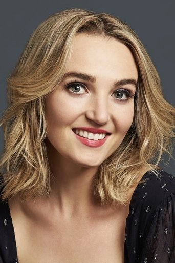 Portrait of Chloe Fineman
