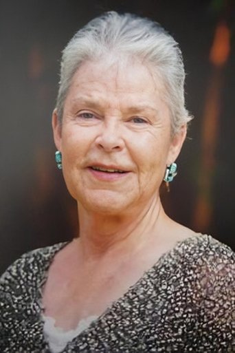 Portrait of Miriam Salinas Price