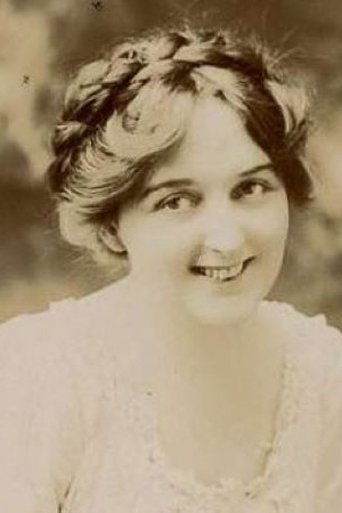 Portrait of Evelyn Moore