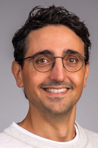 Portrait of Daniel Kadouch
