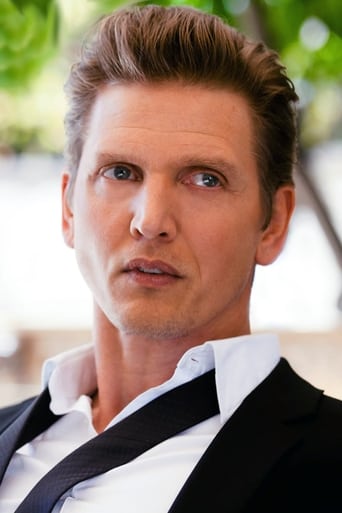 Portrait of Barry Pepper