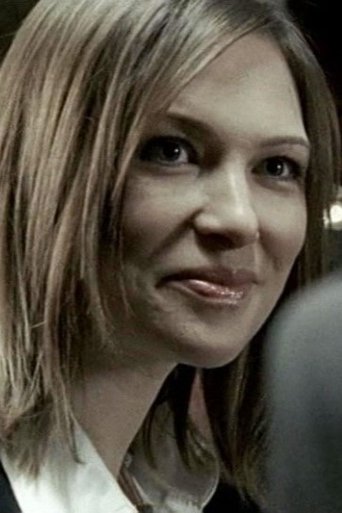 Portrait of Bronwen Davies