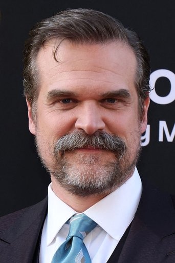 Portrait of David Harbour
