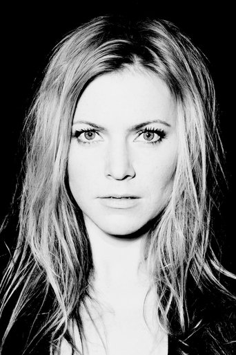 Portrait of Elin Petersson