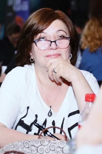 Portrait of Lola Axmedova