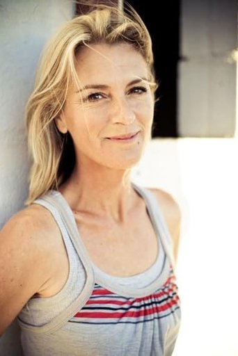 Portrait of Julie Hartley