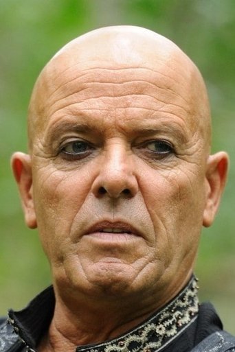 Portrait of Steven Grives