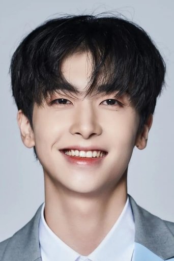 Portrait of Lee Dong-yeol