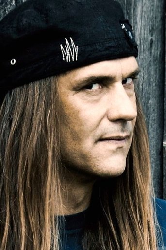 Portrait of Ronni Le Tekrø
