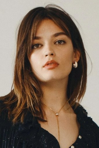 Portrait of Emma Mackey