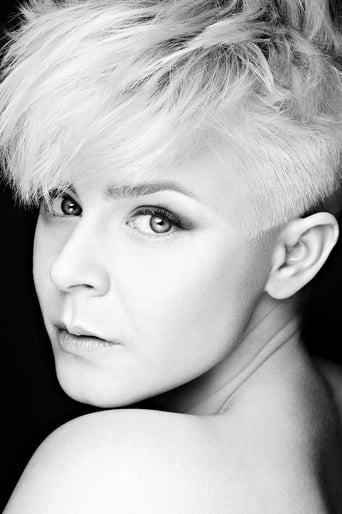 Portrait of Robyn