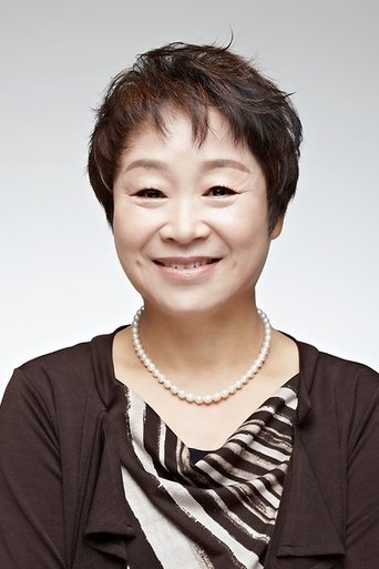 Portrait of Choi Soo-min