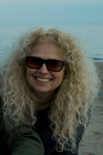Portrait of Isabelle Longnus