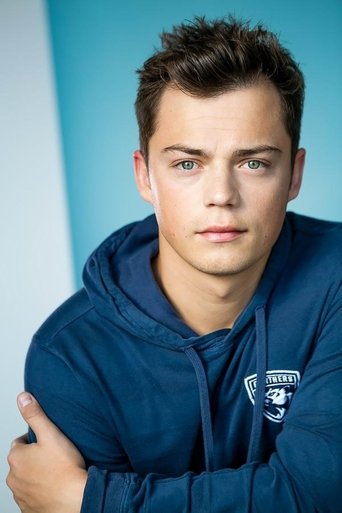 Portrait of Dillon Peyerk