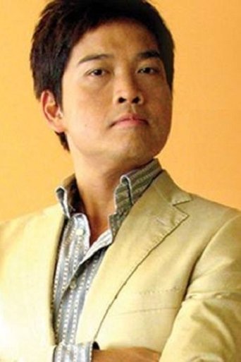 Portrait of Eric Cheng