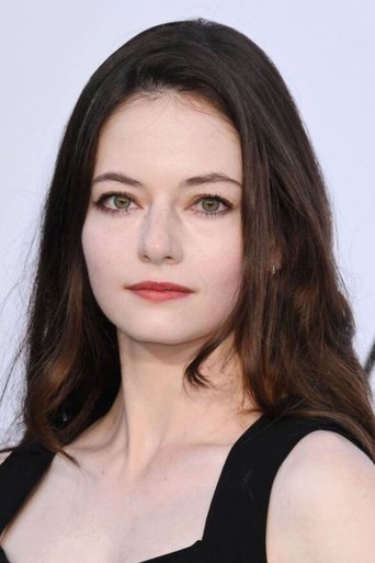 Portrait of Mackenzie Foy