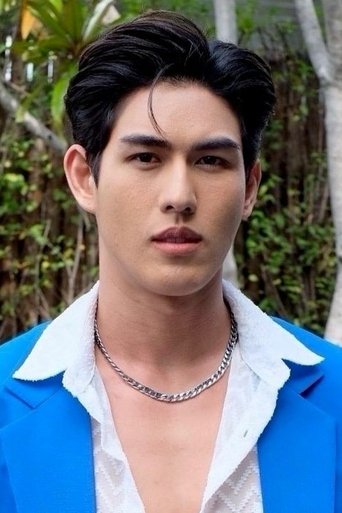 Portrait of Phachara Kueakanchanaphon