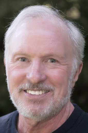 Portrait of Tom Ropelewski