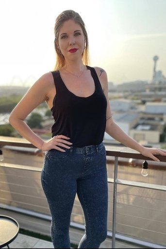 Portrait of Kat Jones