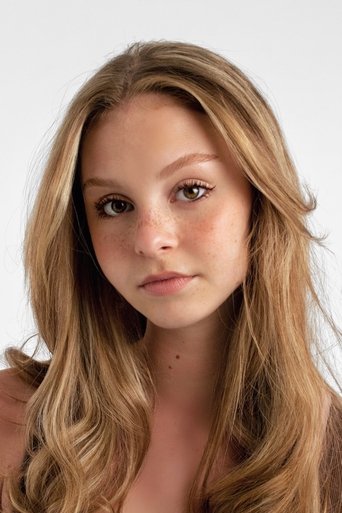 Portrait of Keira Elliott