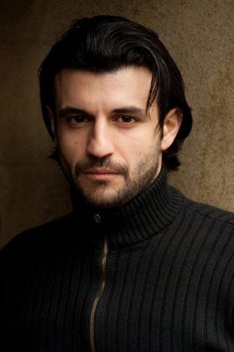 Portrait of Sam Vincenti